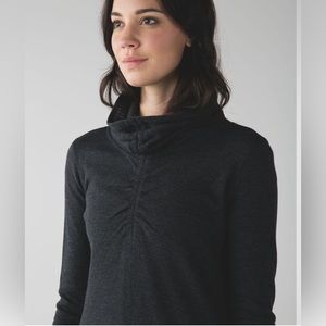 Lululemon - In a Cinch Long Sleeve Reversible - Heathered Black / Soot